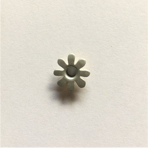 Silver Daisy Eyelet