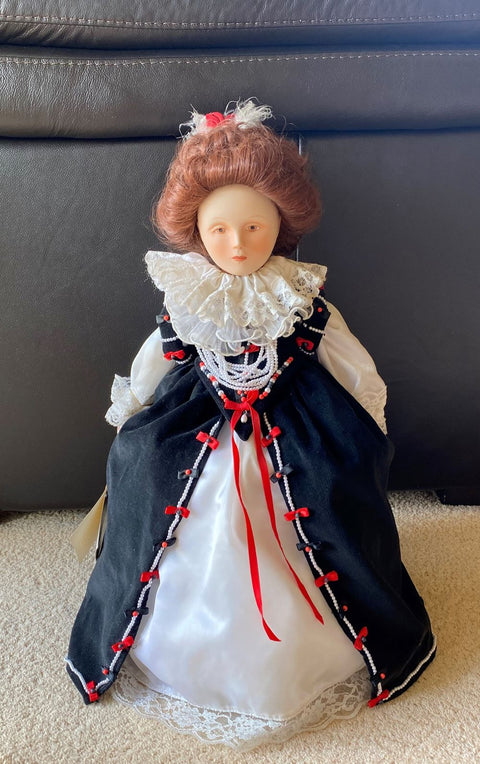 Franklin Mint Queen Elizabeth I Porcelain Doll